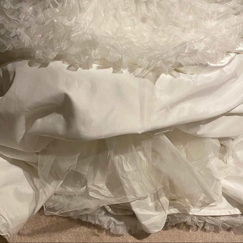 💖💐David Tutera Wedding gown🌸💕 - Picture 13 of 15